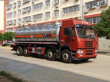程力解放20吨危险物品罐式运输车加油车运油车