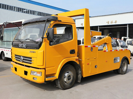 一拖一国五东风大多利卡清障车