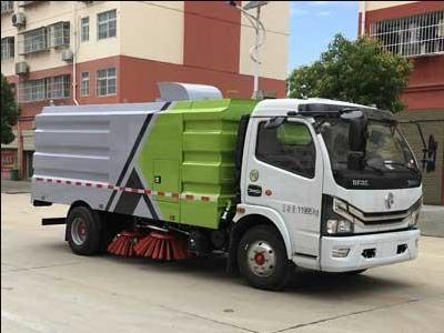 7方国六东风大多利卡扫路车2.5方水5方尘
