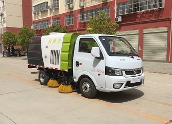 3方新款国六东风途逸扫路车