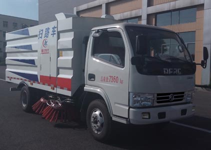 国五东风5方小多利卡扫路车